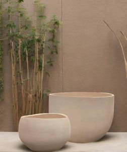 Ceramic flower pot